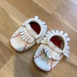 BirdRock baby moccasins